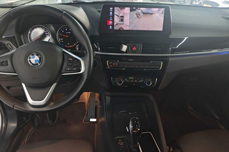 Used BMW X1 2021 Restyled sDrive20Li Fashion Version Audio And AC Panel