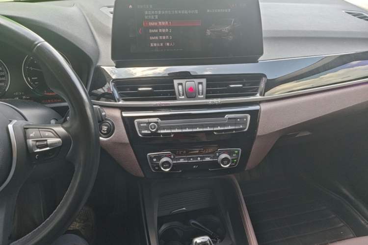 Used BMW X1 2021 sDrive25Li Leading Model Audio And AC Panel