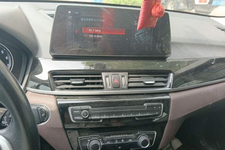 Used BMW X1 2021 sDrive20Li Fashion Model Audio And AC Panel