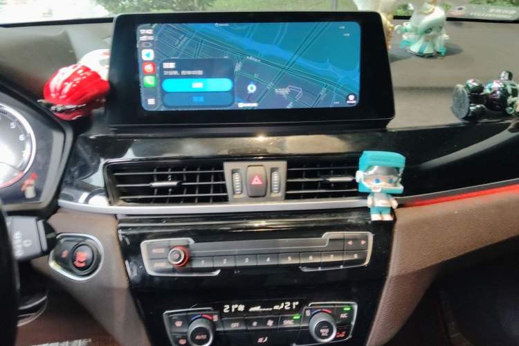 Used BMW X1 2021 sDrive20Li Premium Edition Audio And AC Panel