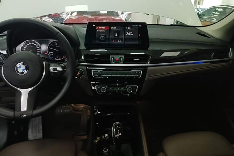 Used BMW X1 2021 xDrive25Li Luxury Model Audio And AC Panel