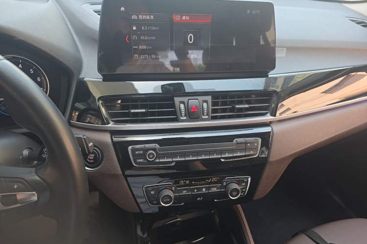 Used BMW X1 2021 Restyled sDrive20Li Premium Edition Audio And AC Panel