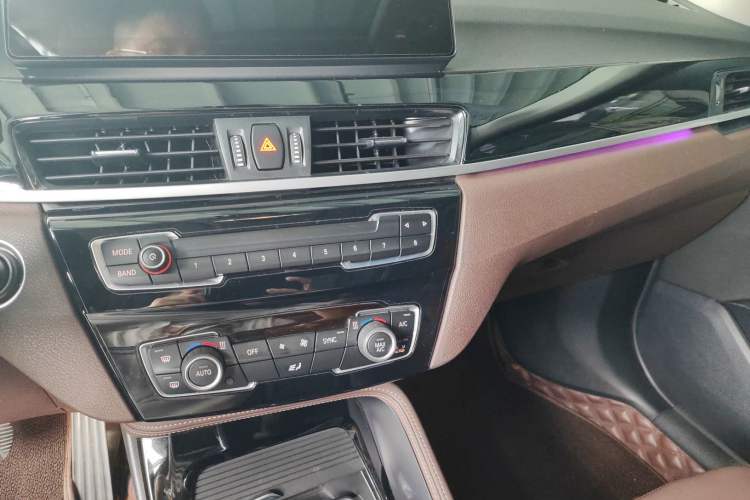 Used BMW X1 2021 Restyled sDrive20Li Premium Edition Audio And AC Panel