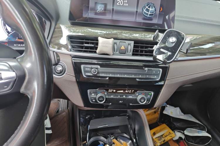 Used BMW X1 2021 xDrive25Li Luxury Model Audio And AC Panel