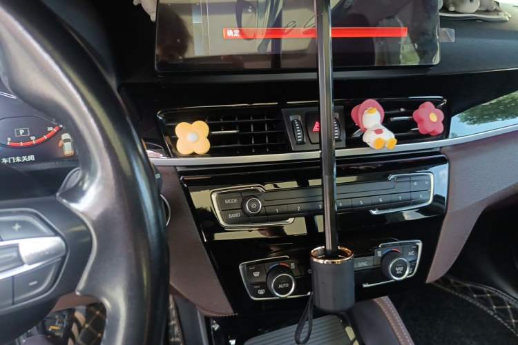 Used BMW X1 2021 sDrive20Li Premium Edition Audio And AC Panel