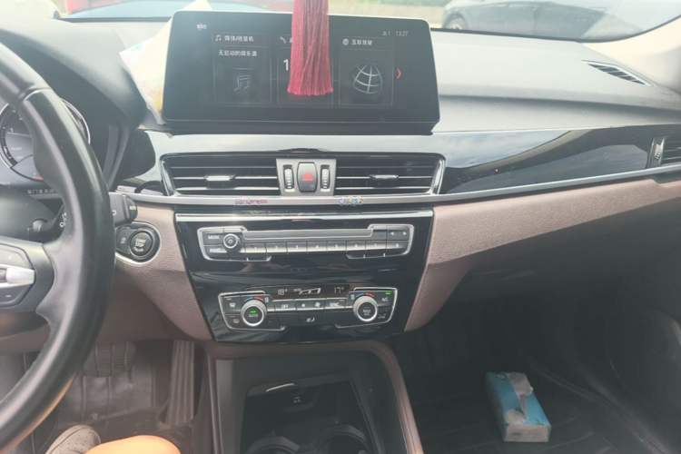Used BMW X1 2021 sDrive25Li Leading Model Audio And AC Panel
