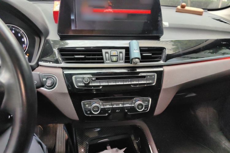 Used BMW X1 2021 sDrive25Li Leading Model Audio And AC Panel