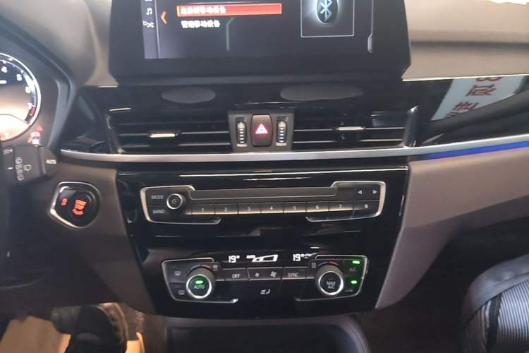 Used BMW X1 2021 sDrive25Li Leading Model Audio And AC Panel