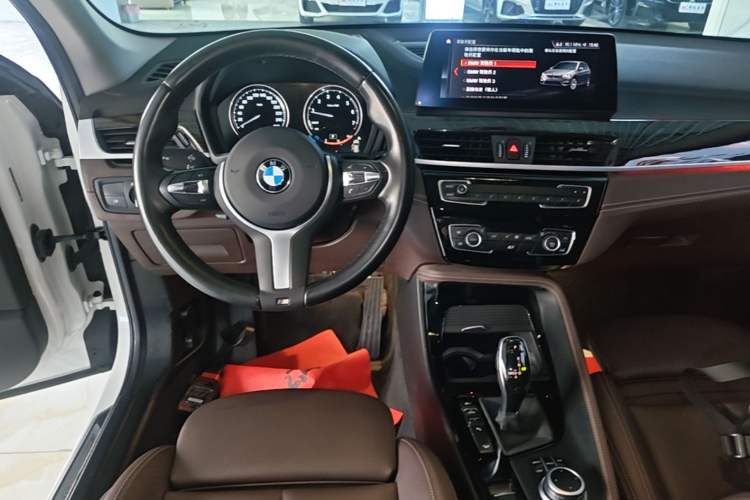Used BMW X1 2021 xDrive25Li Luxury Model Audio And AC Panel
