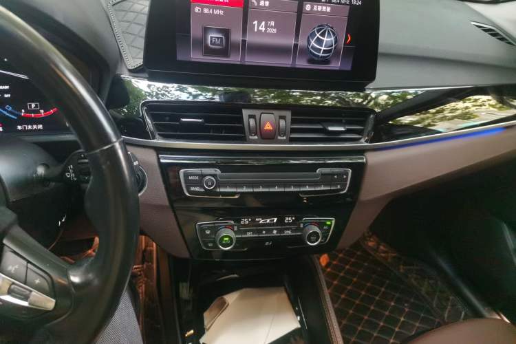 Used BMW X1 2021 sDrive20Li Premium Edition Audio And AC Panel