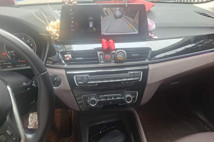 Used BMW X1 2021 Restyled sDrive20Li Fashion Version Audio And AC Panel