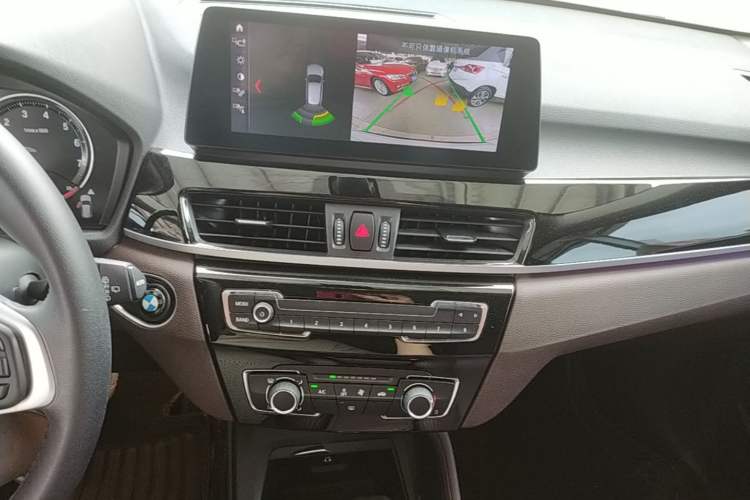 Used BMW X1 2021 Restyled sDrive20Li Fashion Version Audio And AC Panel