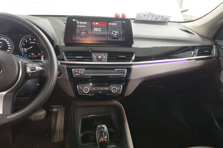 Used BMW X1 2021 sDrive25Li Leading Model Audio And AC Panel