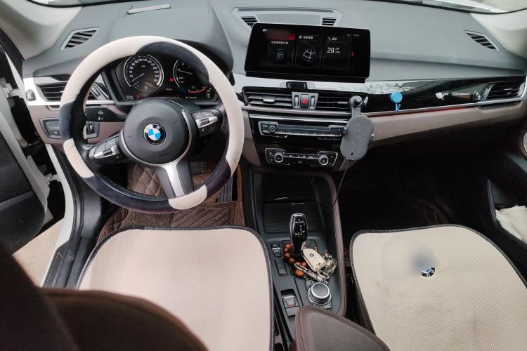 Used BMW X1 2021 sDrive25Li Leading Model Center Console