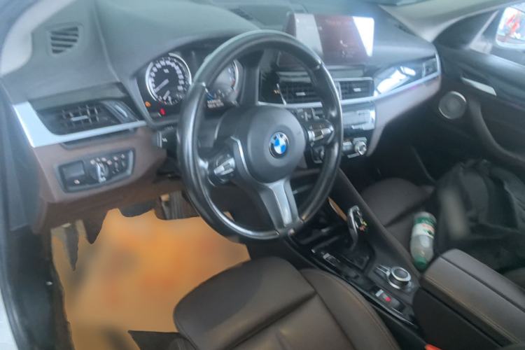 Used BMW X1 2021 sDrive25Li Leading Model Center Console