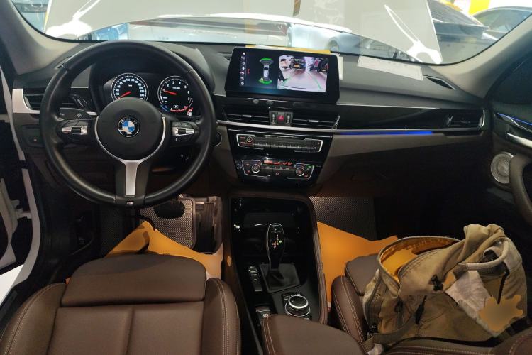Used BMW X1 2021 sDrive20Li Premium Edition Center Console