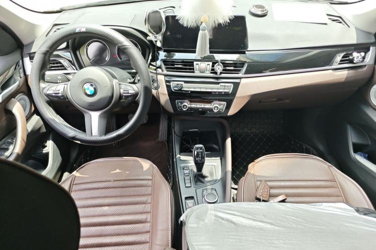 Used BMW X1 2021 sDrive25Li Leading Model Center Console