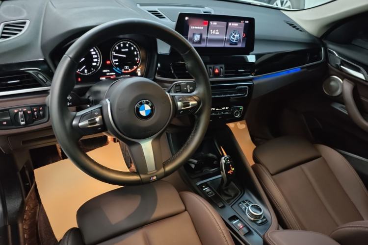 Used BMW X1 2021 sDrive25Li Leading Model Center Console