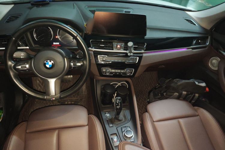 Used BMW X1 2021 sDrive25Li Leading Model Center Console