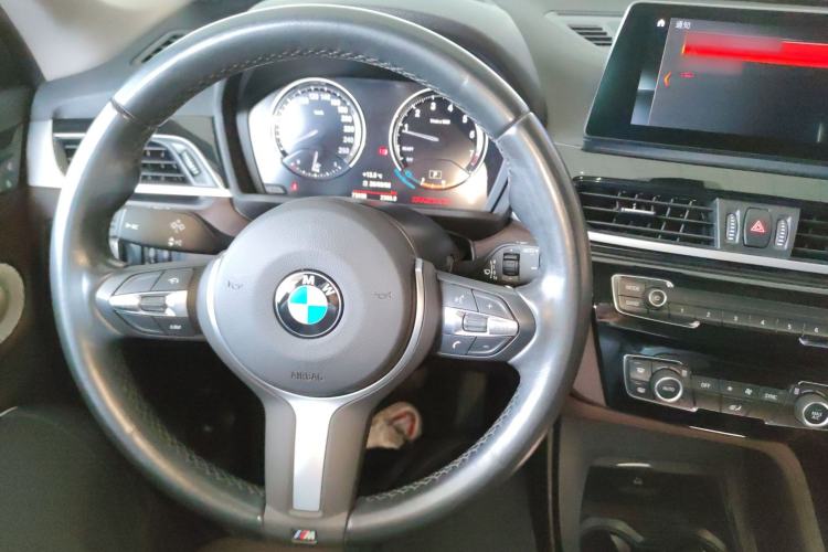 Used BMW X1 2021 sDrive25Li Leading Model Center Console