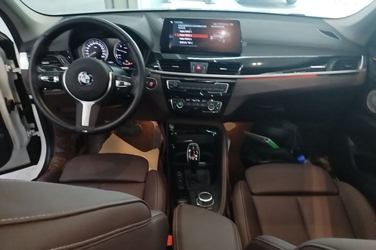 Used BMW X1 2021 sDrive20Li Premium Edition Center Console