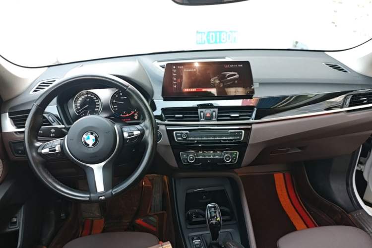 Used BMW X1 2021 sDrive25Li Leading Model Center Console