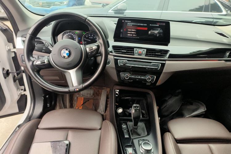 Used BMW X1 2021 sDrive20Li Premium Edition Center Console