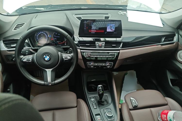 Used BMW X1 2021 Restyled sDrive25Li Leading Edition Center Console