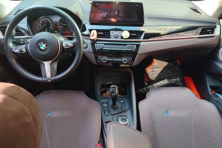 Used BMW X1 2021 sDrive25Li Leading Model Center Console