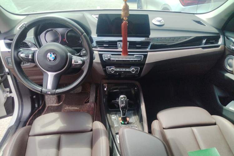 Used BMW X1 2021 sDrive25Li Leading Model Center Console