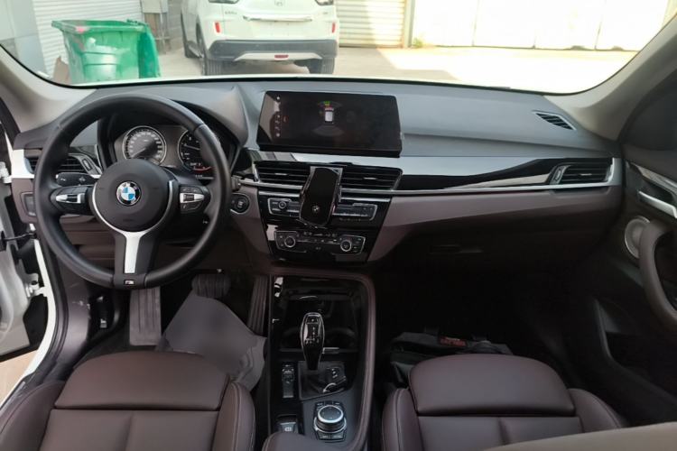 Used BMW X1 2021 sDrive20Li Premium Edition Center Console