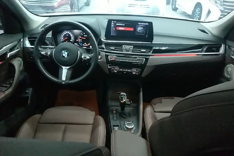Used BMW X1 2021 sDrive25Li Leading Model Center Console
