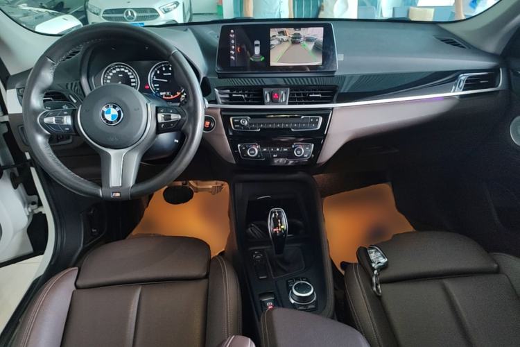 Used BMW X1 2021 sDrive25Li Leading Model Center Console