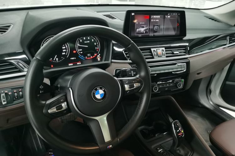 Used BMW X1 2021 sDrive25Li Leading Model Center Console