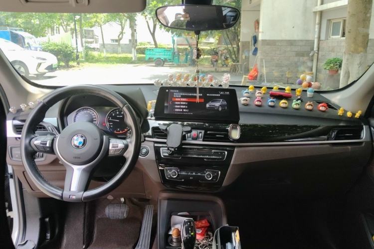 Used BMW X1 2021 sDrive25Li Leading Model Center Console