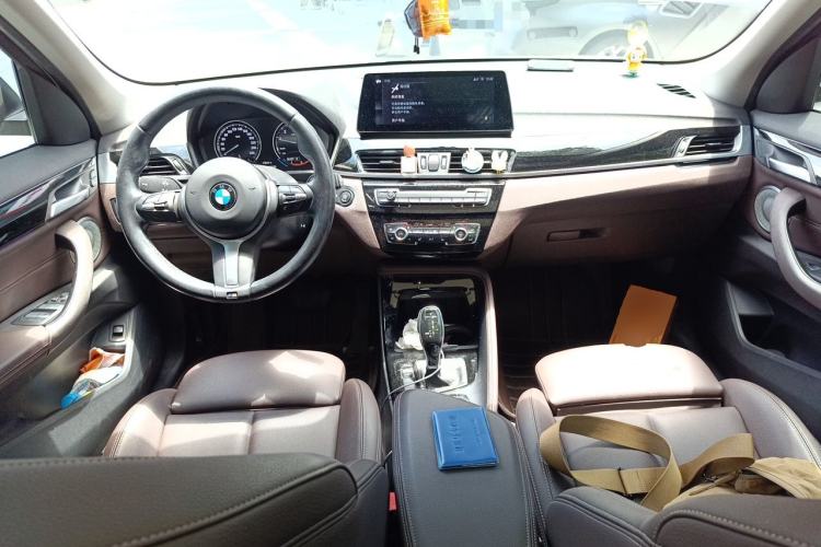 Used BMW X1 2021 sDrive20Li Premium Edition Center Console