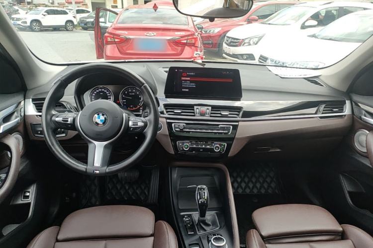 Used BMW X1 2021 sDrive25Li Leading Model Center Console