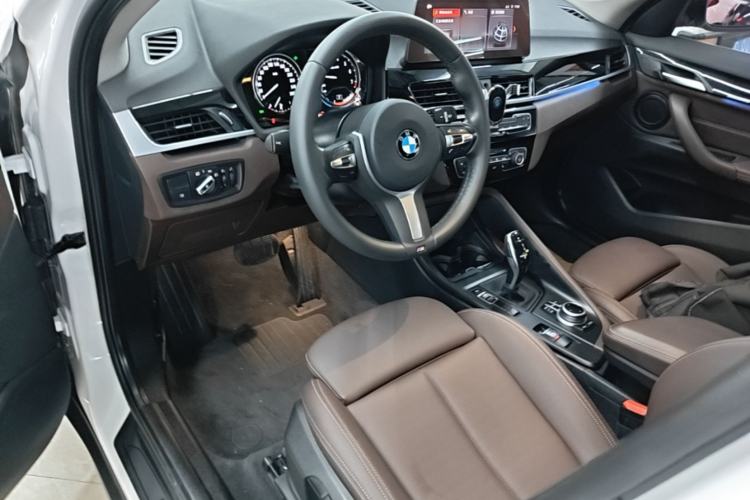 Used BMW X1 2021 sDrive25Li Leading Model Center Console
