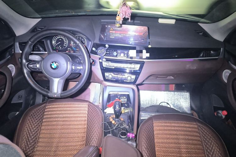 Used BMW X1 2021 sDrive25Li Leading Model Center Console