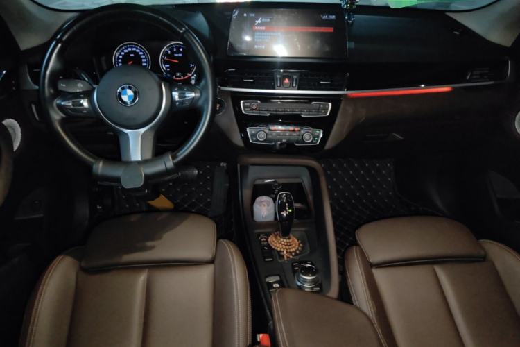 Used BMW X1 2021 sDrive25Li Leading Model Center Console