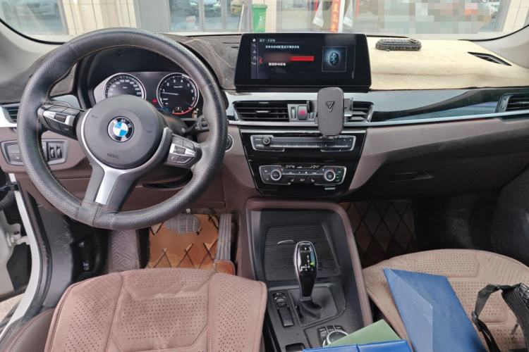 Used BMW X1 2021 sDrive25Li Leading Model Center Console