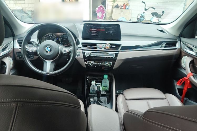 Used BMW X1 2021 Restyled sDrive20Li Premium Edition Center Console