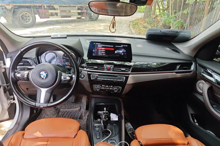 Used BMW X1 2021 sDrive25Li Leading Model Center Console
