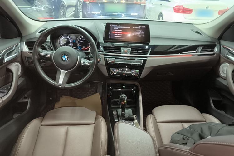 Used BMW X1 2021 sDrive20Li Premium Edition Center Console