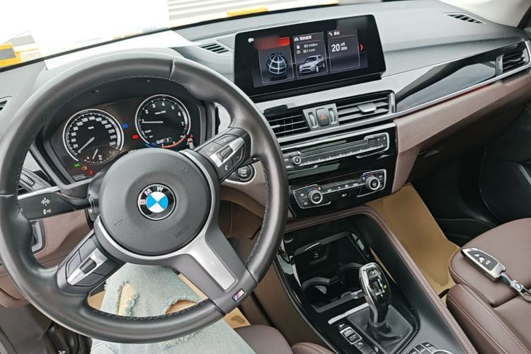 Used BMW X1 2021 sDrive20Li Premium Edition Center Console
