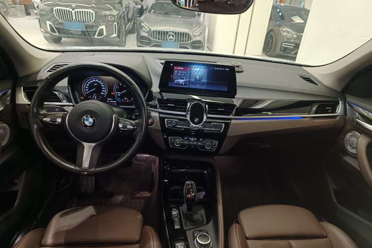 Used BMW X1 2021 sDrive20Li Premium Edition Center Console