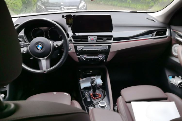 Used BMW X1 2021 sDrive20Li Premium Edition Center Console