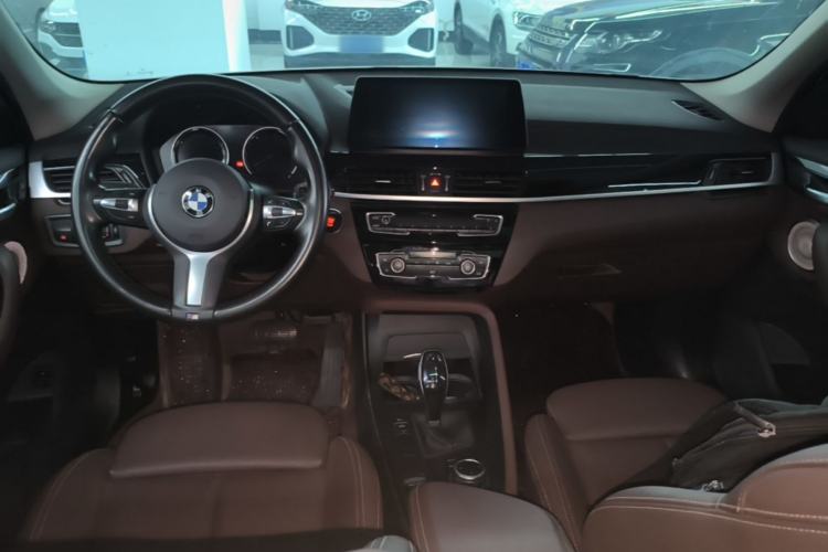 Used BMW X1 2021 sDrive25Li Leading Model Center Console