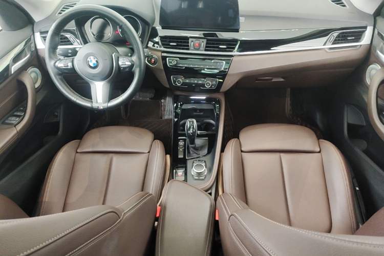 Used BMW X1 2021 sDrive20Li Premium Edition Center Console