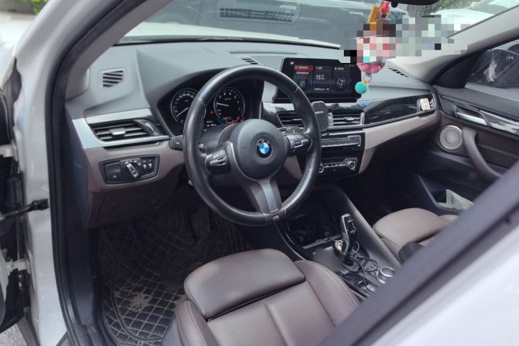 Used BMW X1 2021 sDrive20Li Premium Edition Center Console